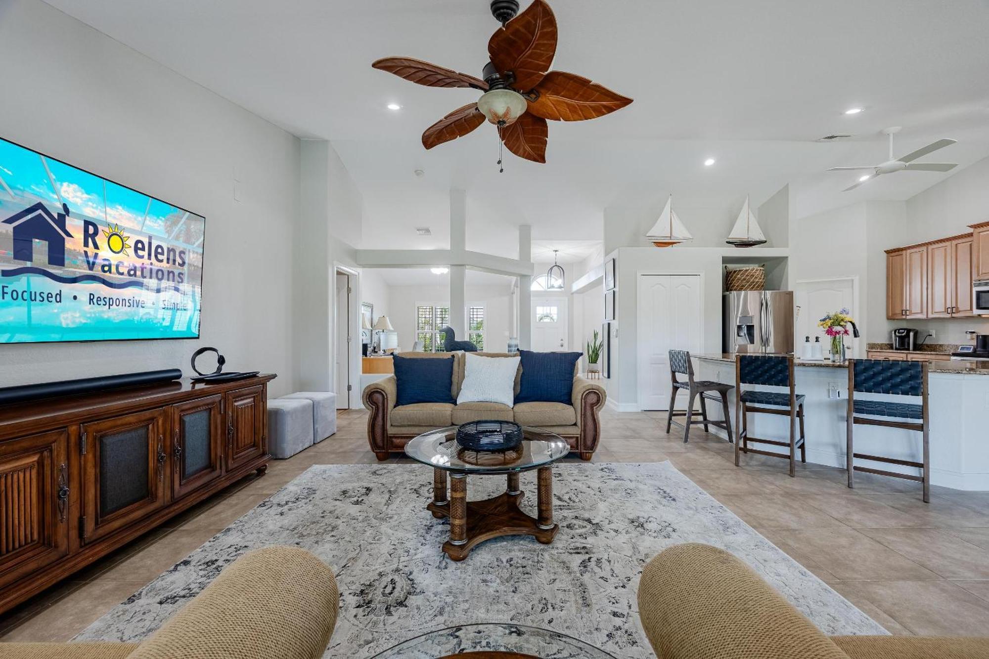 Lakeview!, Heated Pool And -villa Lakeside Escape - Roelens Vacations Holiday home