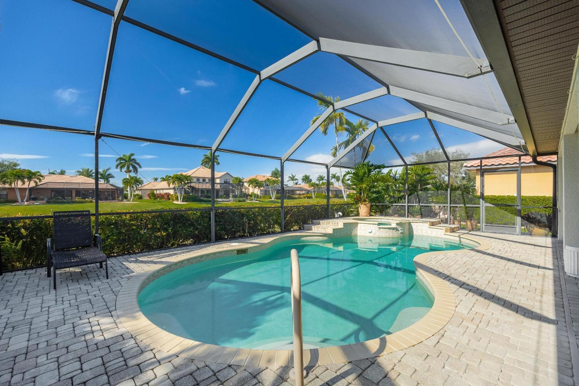 Lakeview!, Heated Pool And -villa Lakeside Escape - Roelens Vacations *