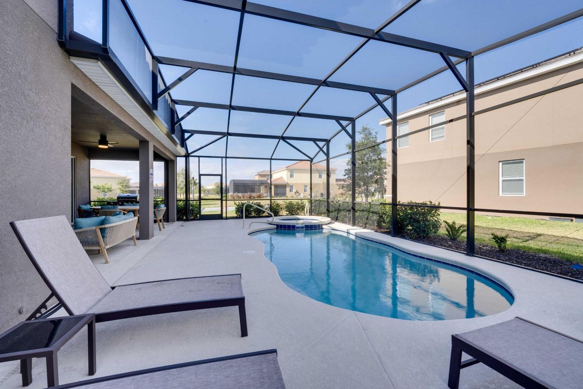 Oasis With Pool And Game 11 Mi To Disney! Holiday home
