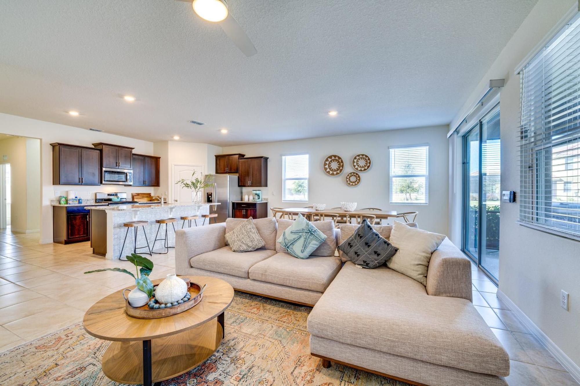 Oasis With Pool And Game 11 Mi To Disney! Holiday home