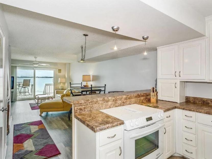 Boardwalk Unit E4 *