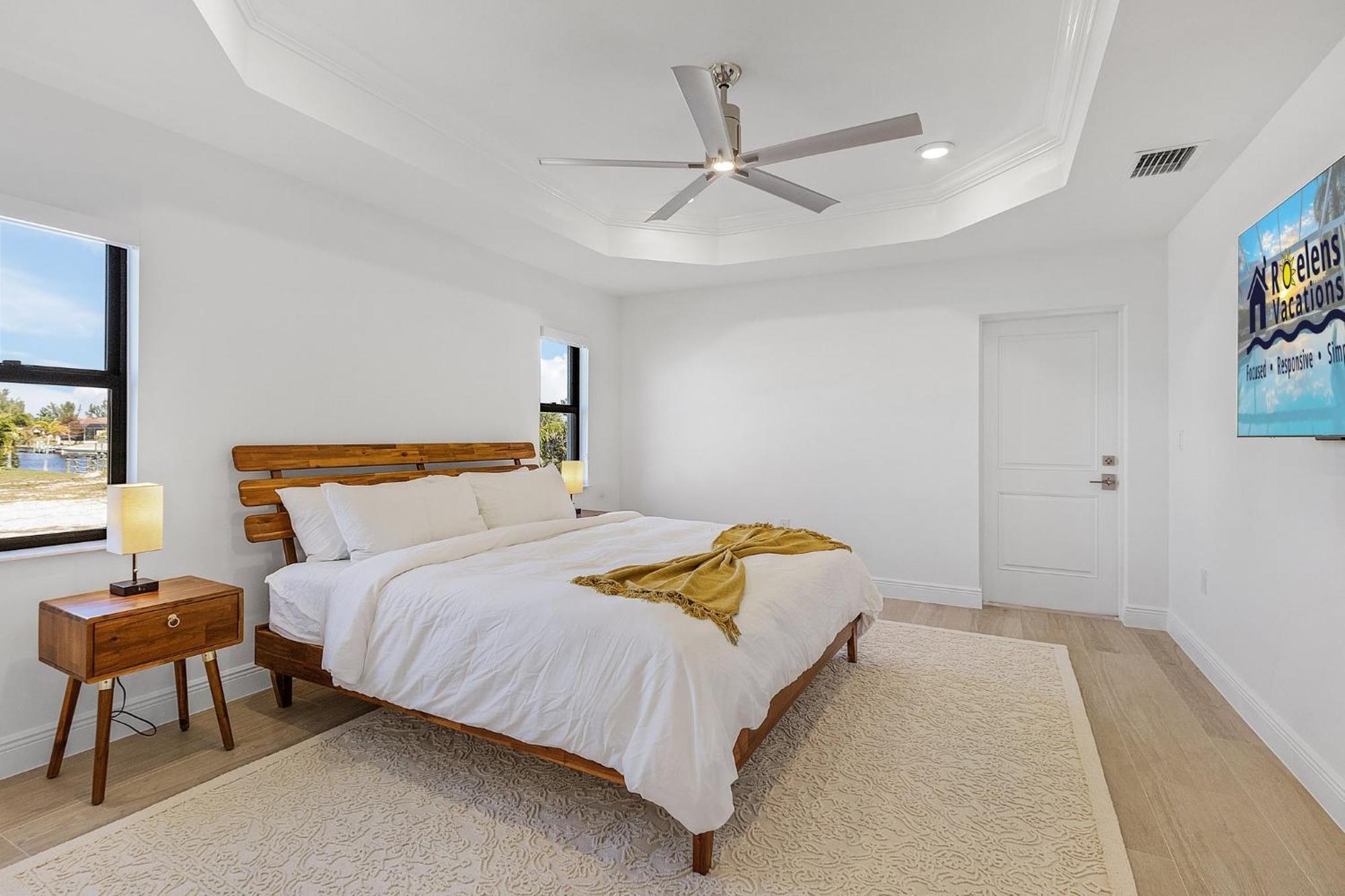 Impeccable Gulf Access, Dock W/tiki Bar, Outdoor Kitchen,and And And - Nautical Paradise