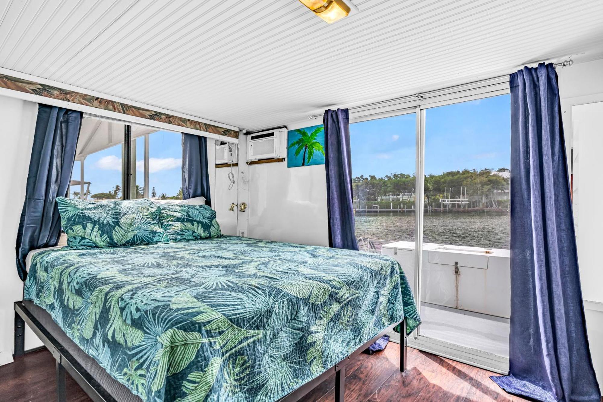 Treasure Harbor Islamorada
