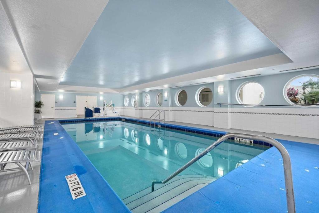 Vacation In Comfort And Luxury - 1 Bedroom Direct Oceanfront - Wyndham Ocean Walk 1706 *