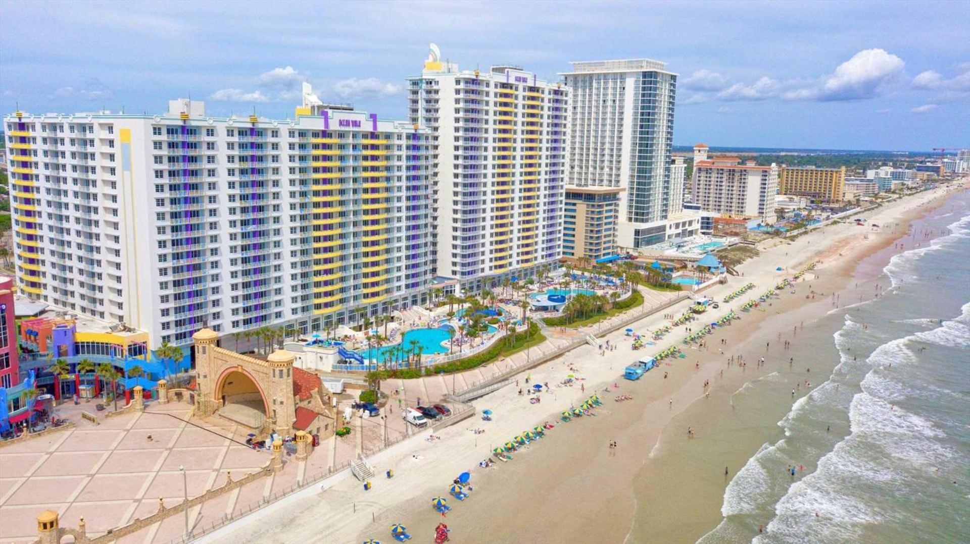 Holiday home Luxury 20th Floor 2 Bedroom Direct Oceanfront Daytona | 2027 *