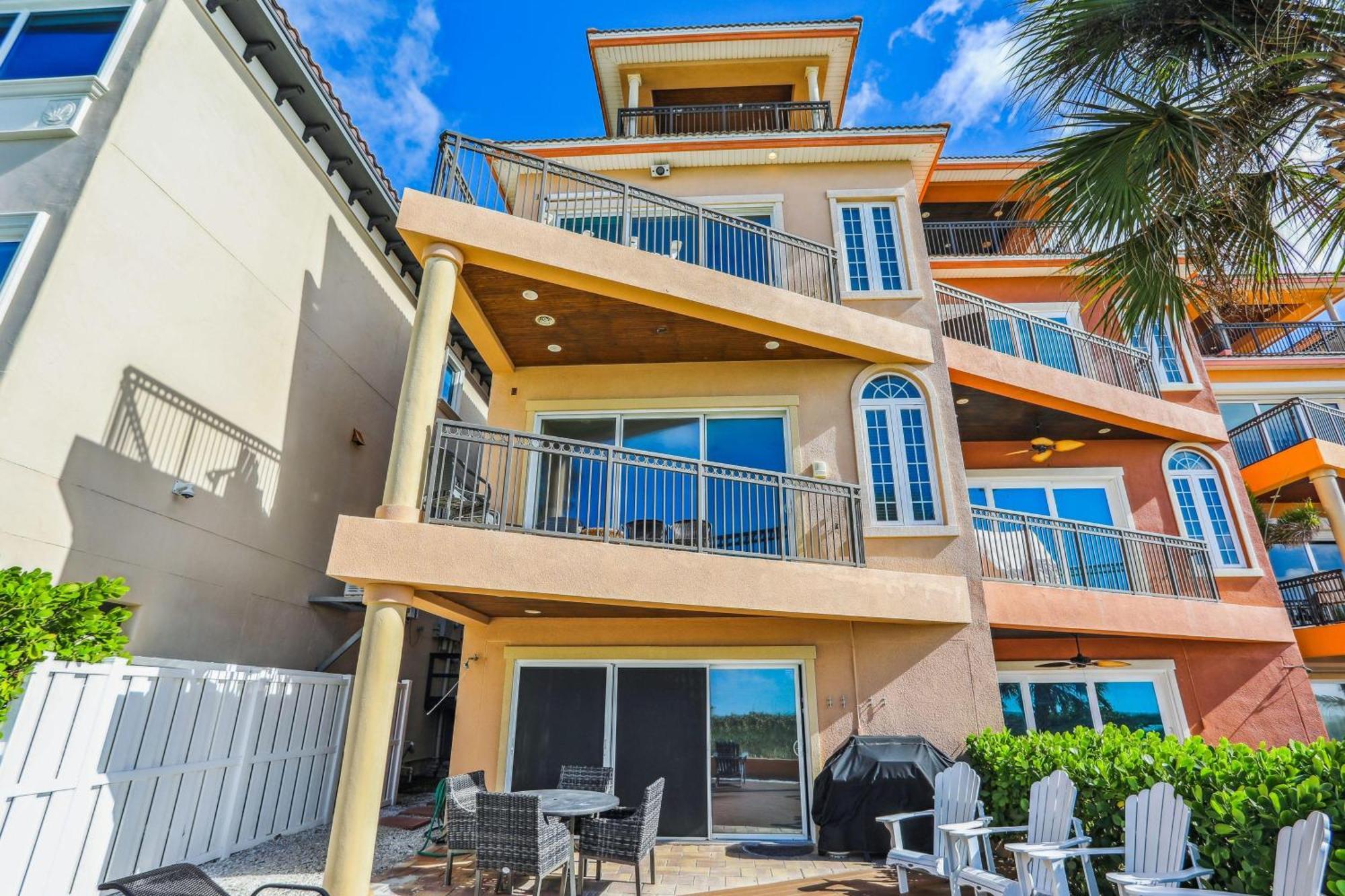 Holiday home Seaclusion Townhome *
