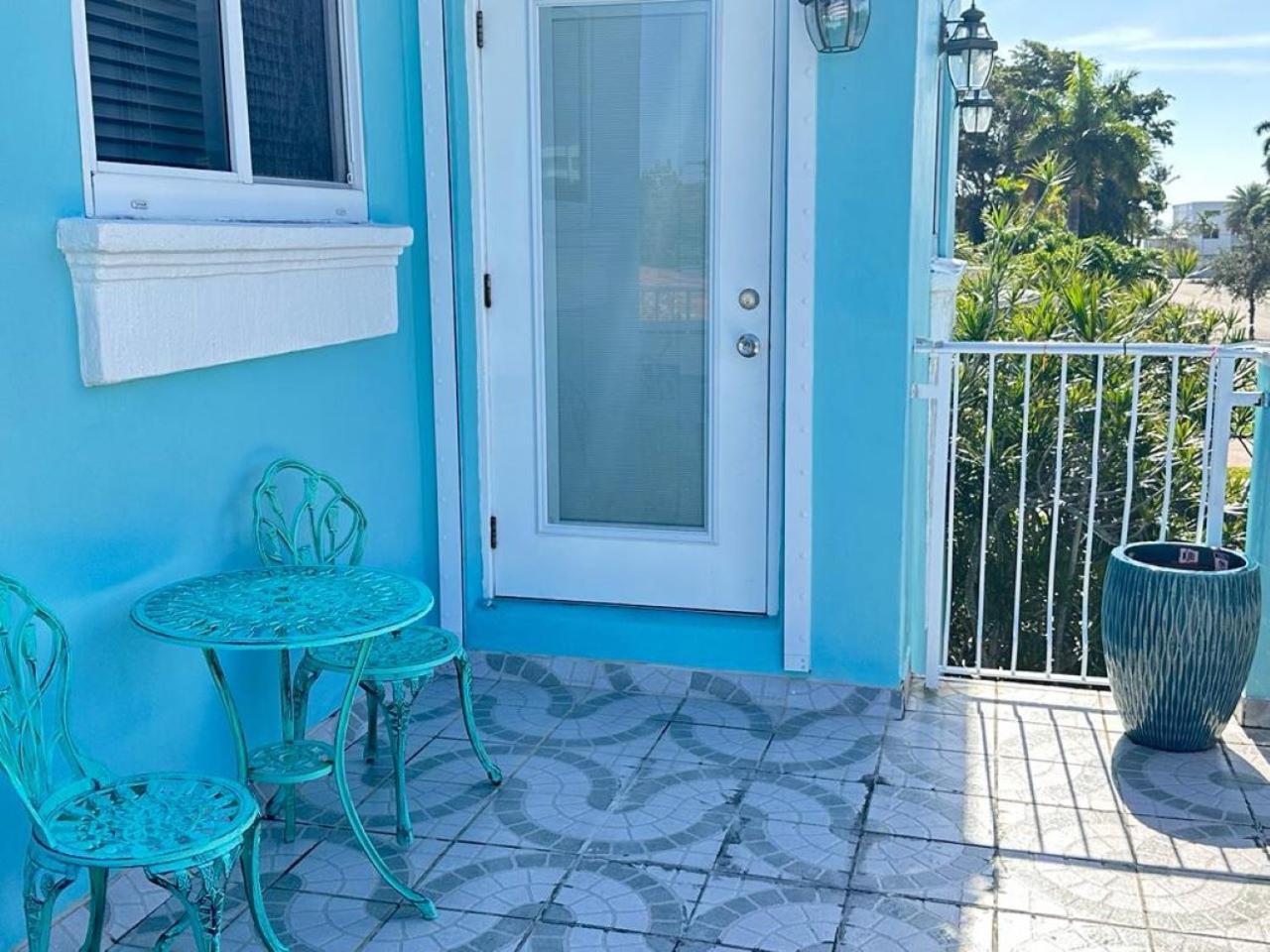 Blue House Miami Guest house 3*
