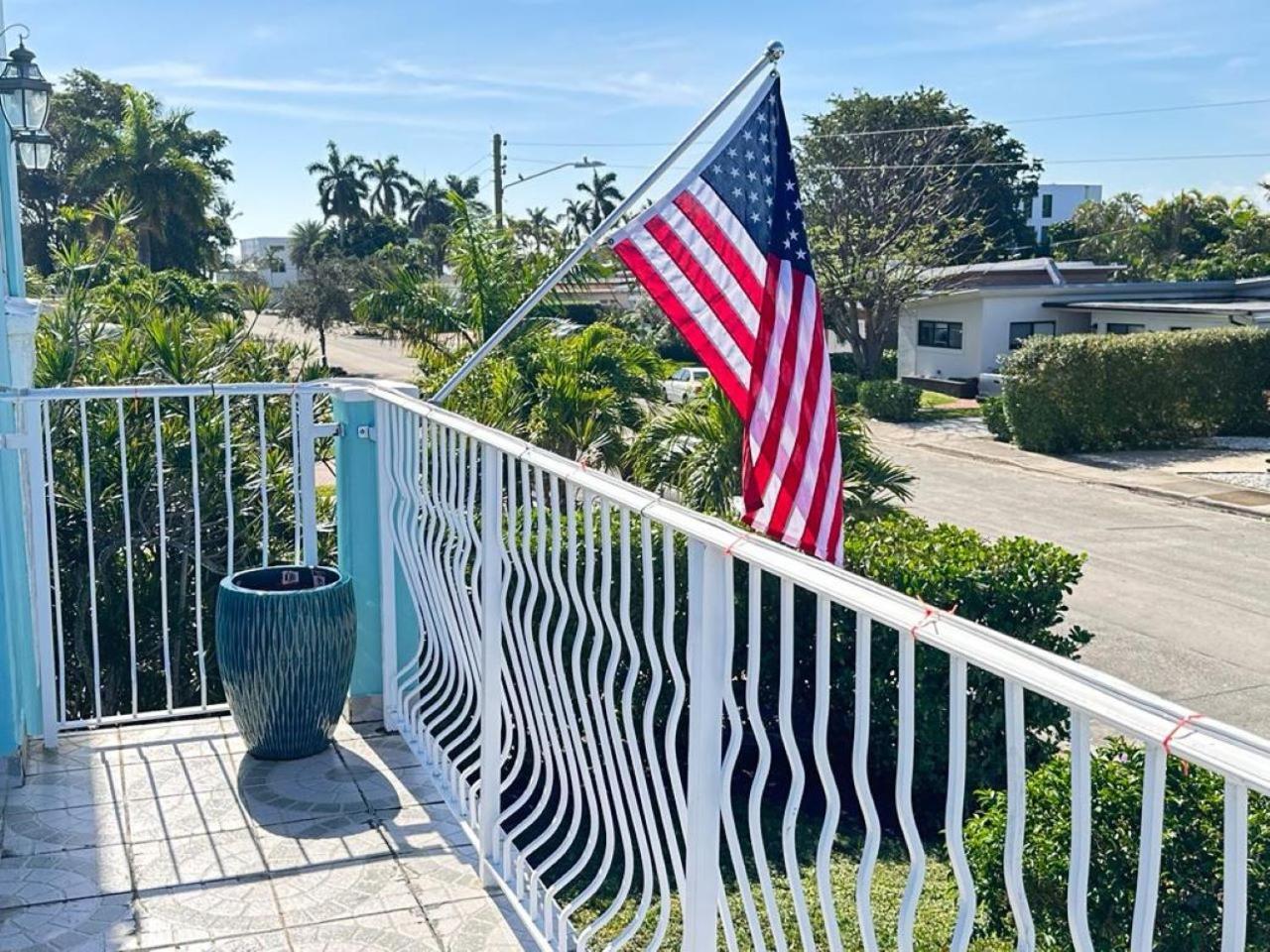 Guest house Blue House Miami North Bay Village