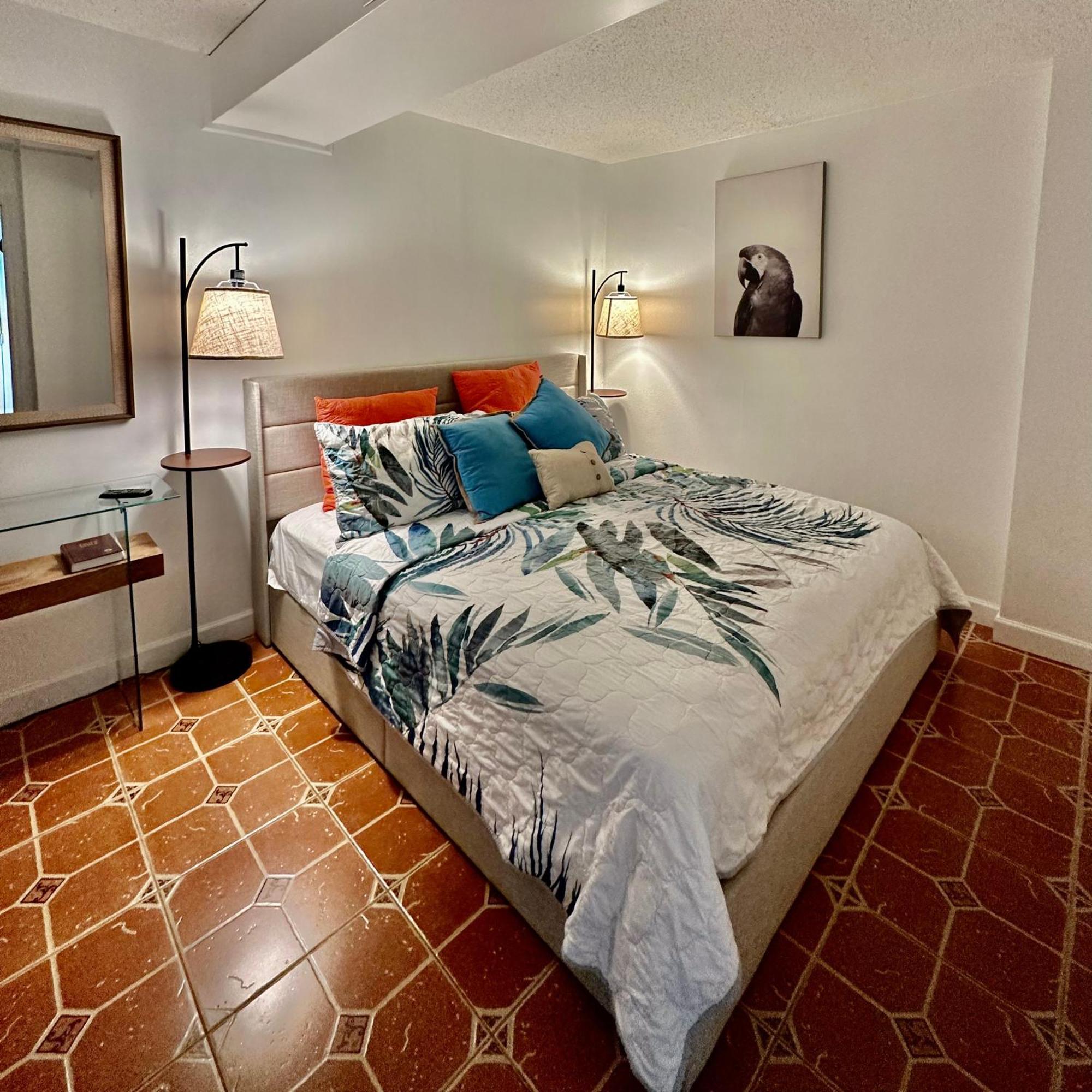 Beautiful Oceanfront Two Bedroom * Daytona Beach