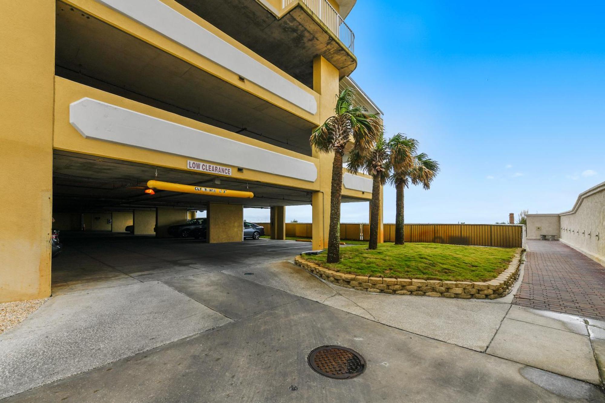 Holiday home Twin Palms #1605 By Book That Panama City Beach