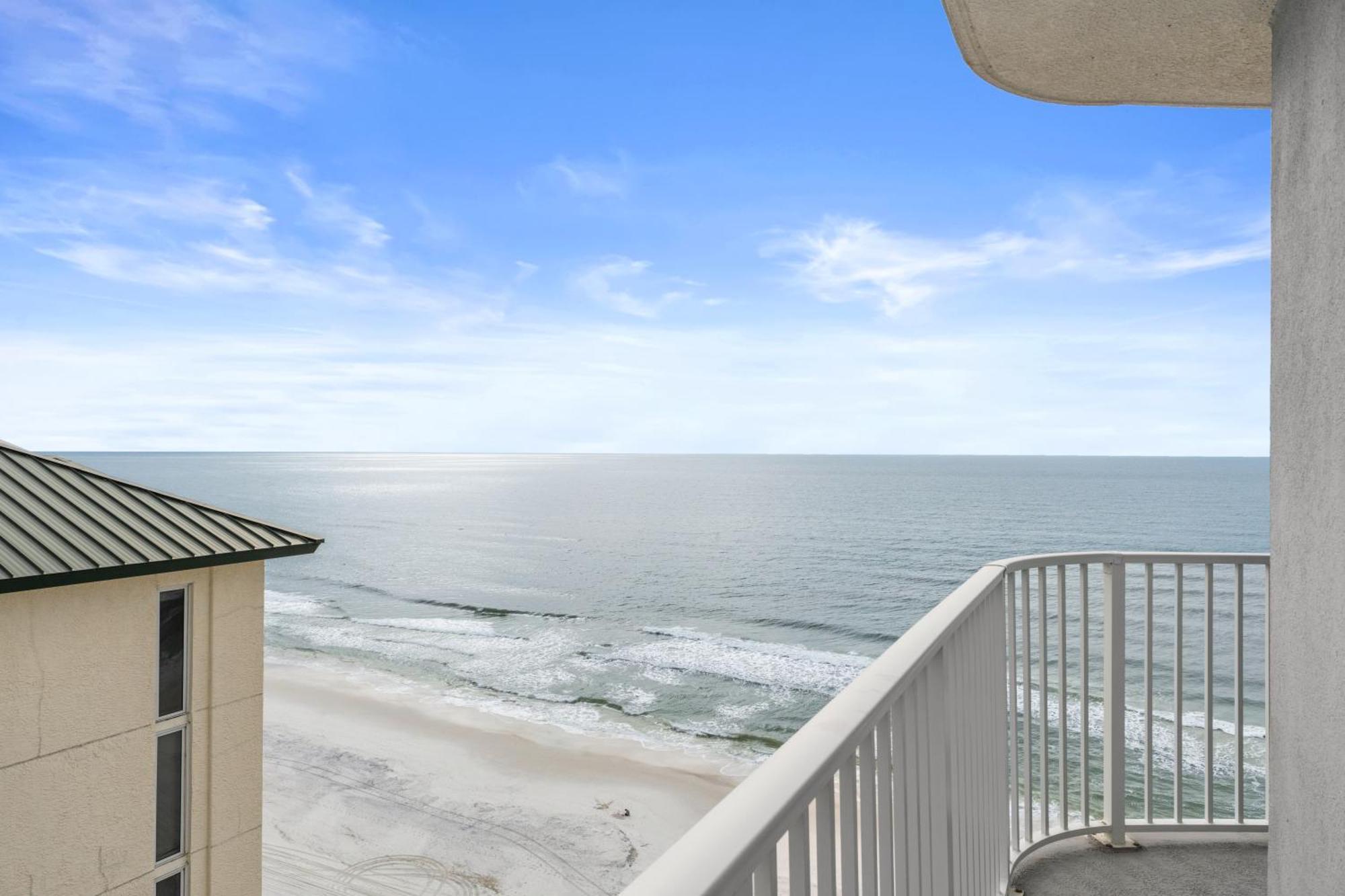 Holiday home Twin Palms #1605 By Book That