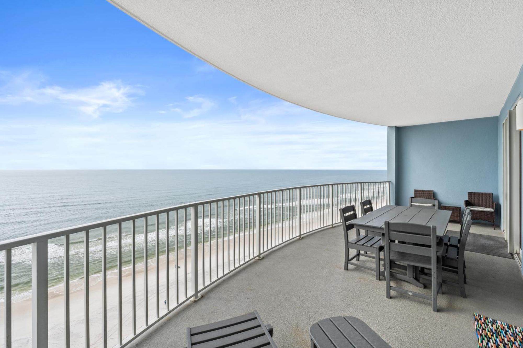 Twin Palms #1605 By Book That Holiday home *