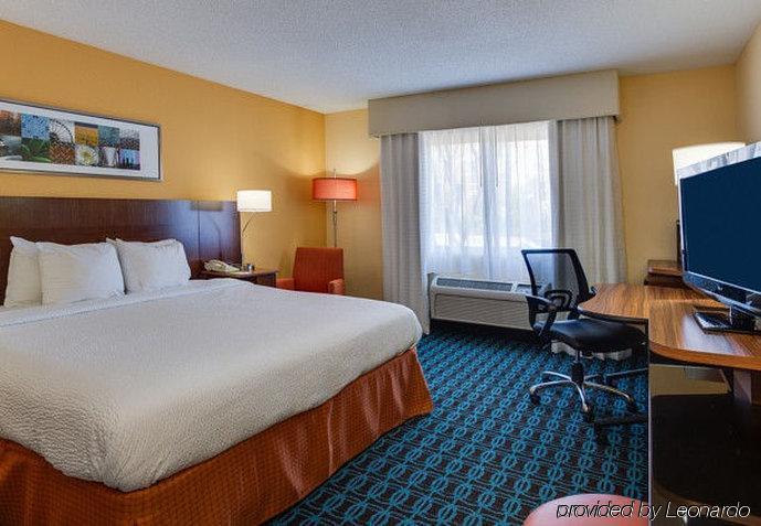 Fairfield & Airport 3*