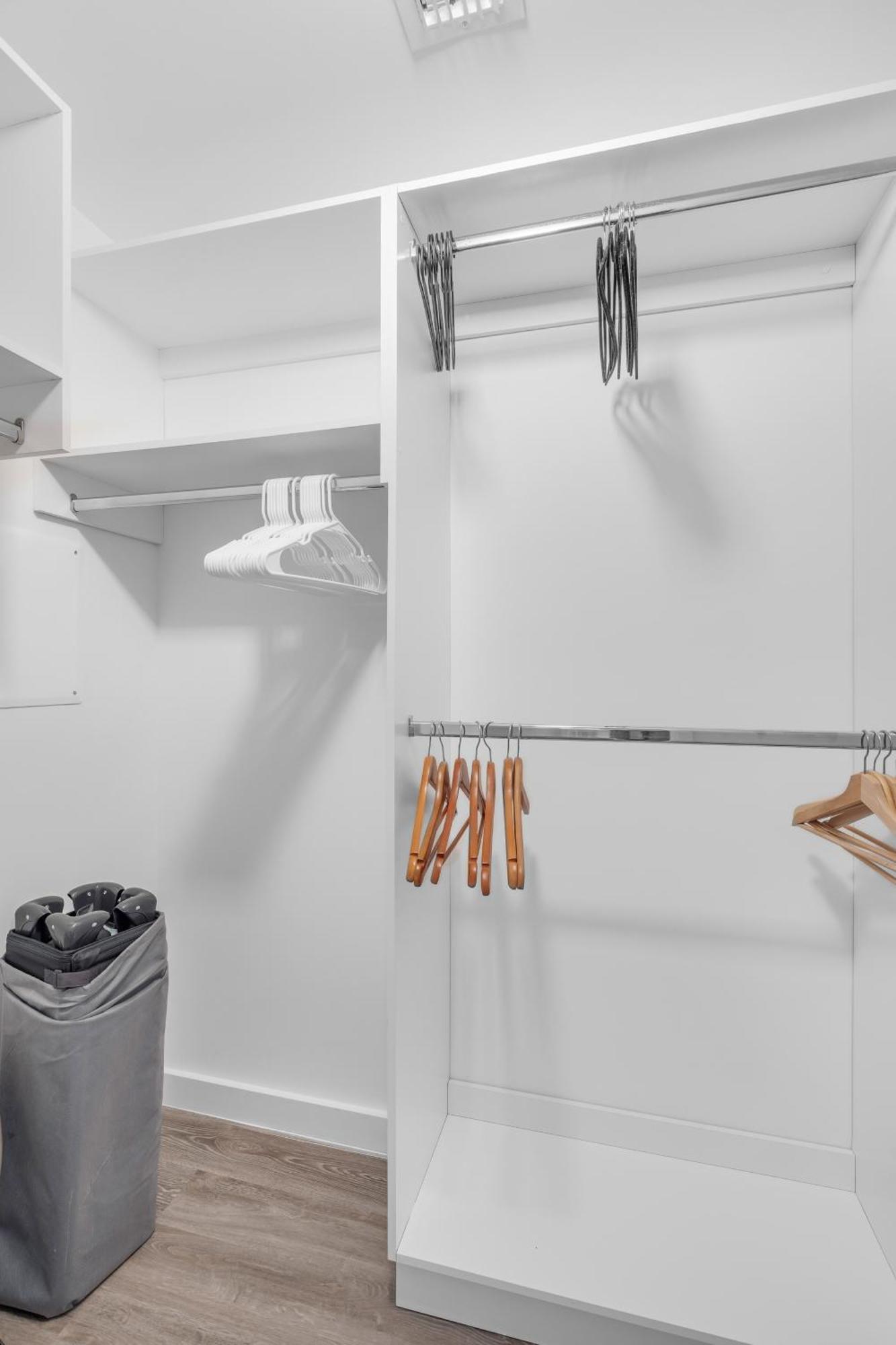 Apartment Modern 1 Bedroom In The Heart Of Downtown Doral Hialeah Gardens