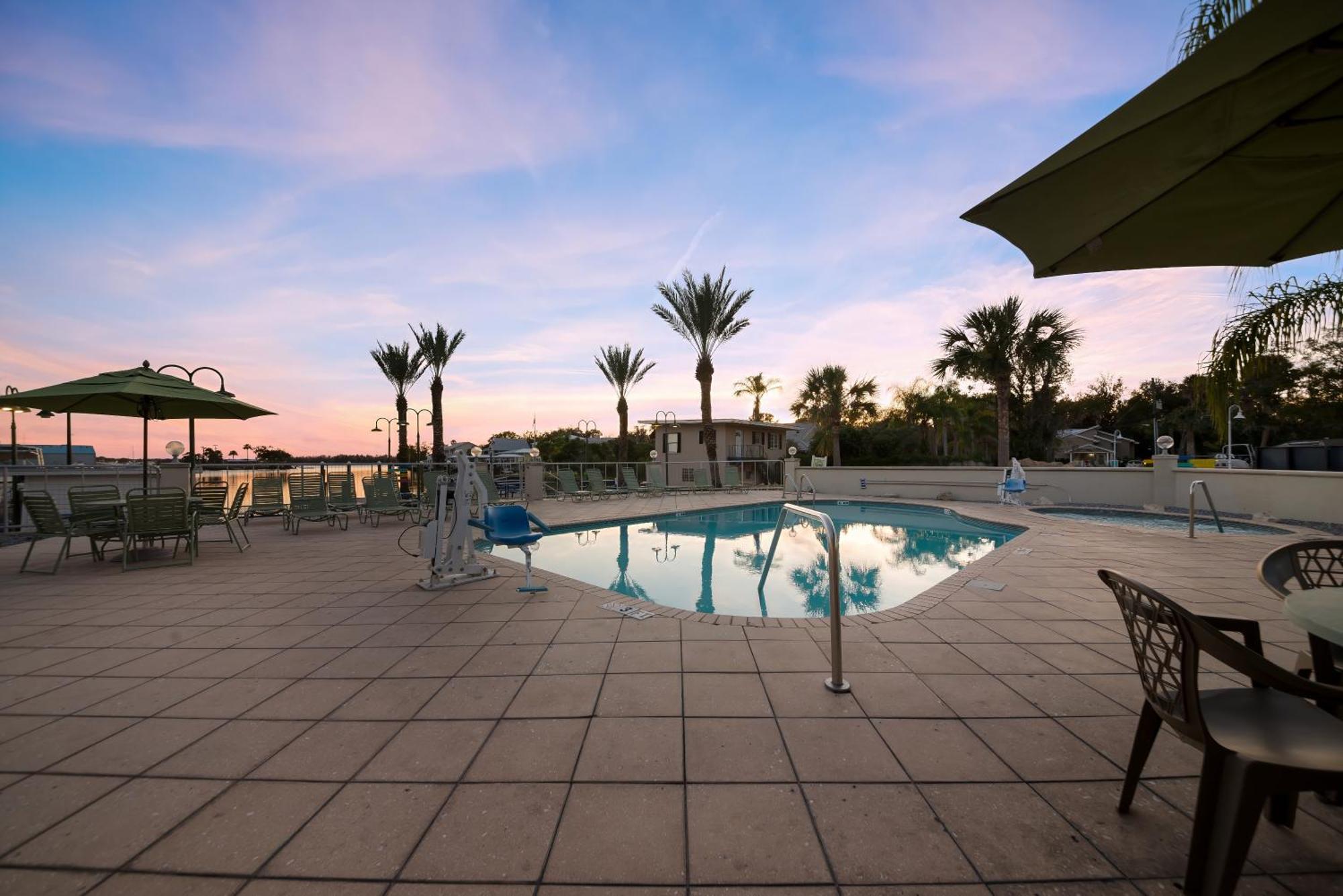 Paddletail Waterfront Lodge, Trademark Collection By Wyndham 3*