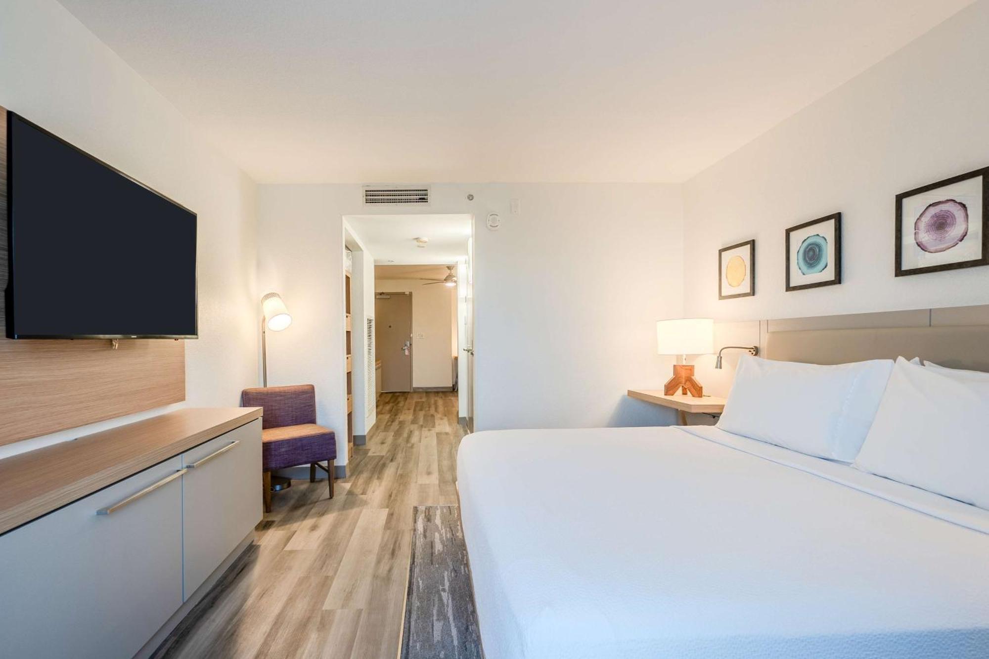 Hilton Garden Ft. Lauderdale Airport-cruise Port 3*