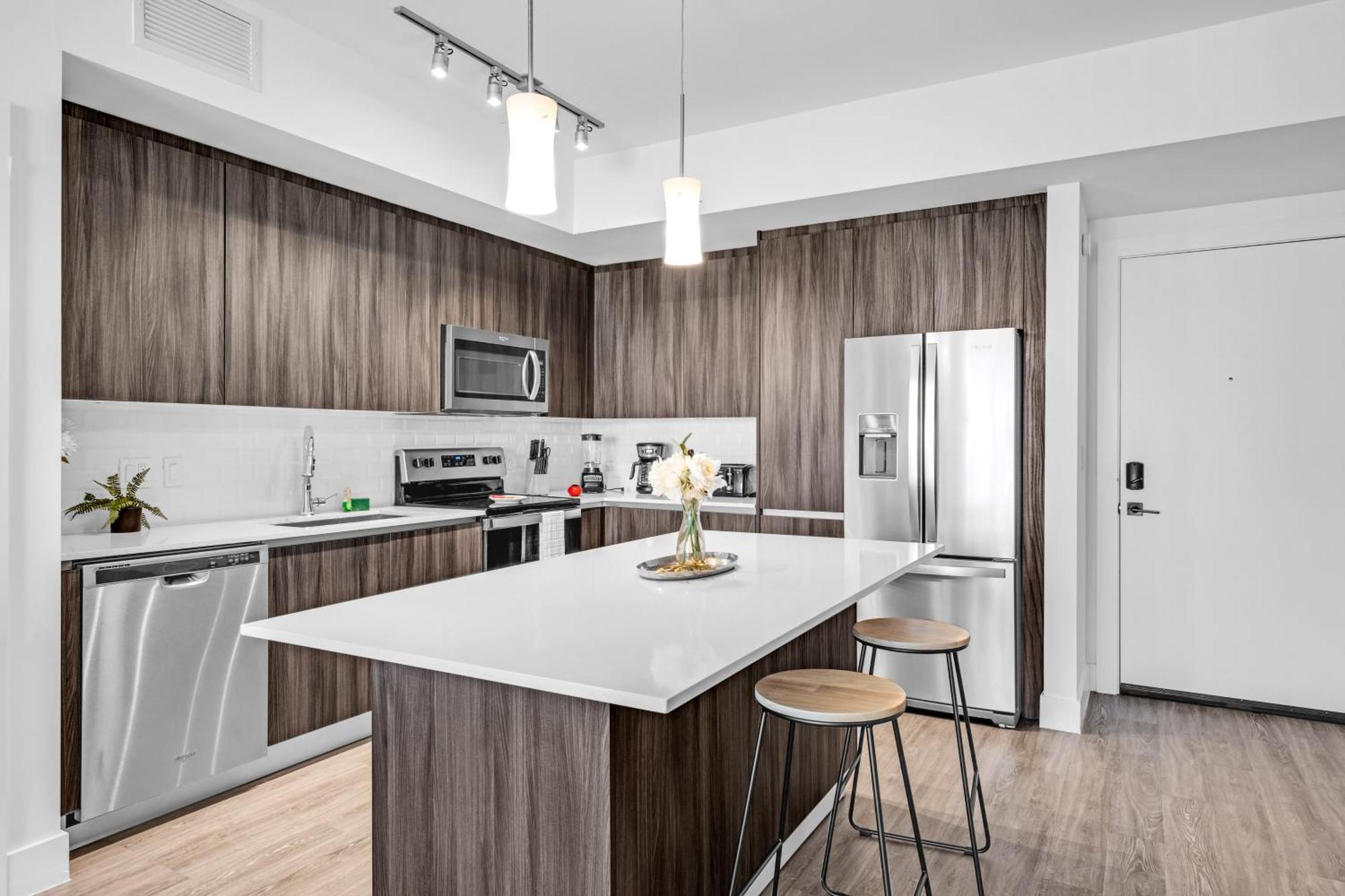 Amazing 2 Bedroom Unit In Doral Miami With Free Parking Apartment Hialeah Gardens