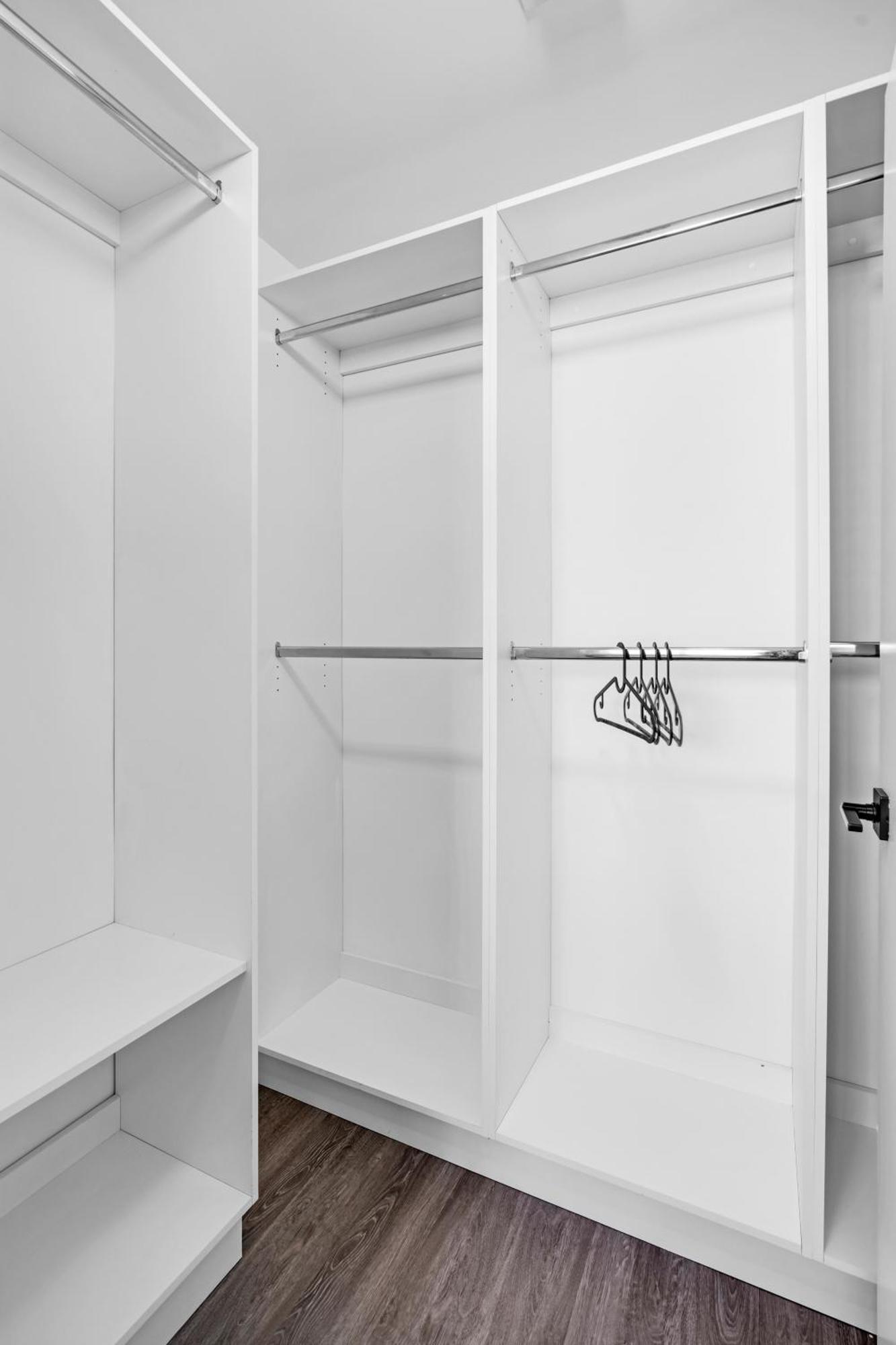 Amazing 2 Bedroom Unit In Doral Miami With Free Parking * Hialeah Gardens