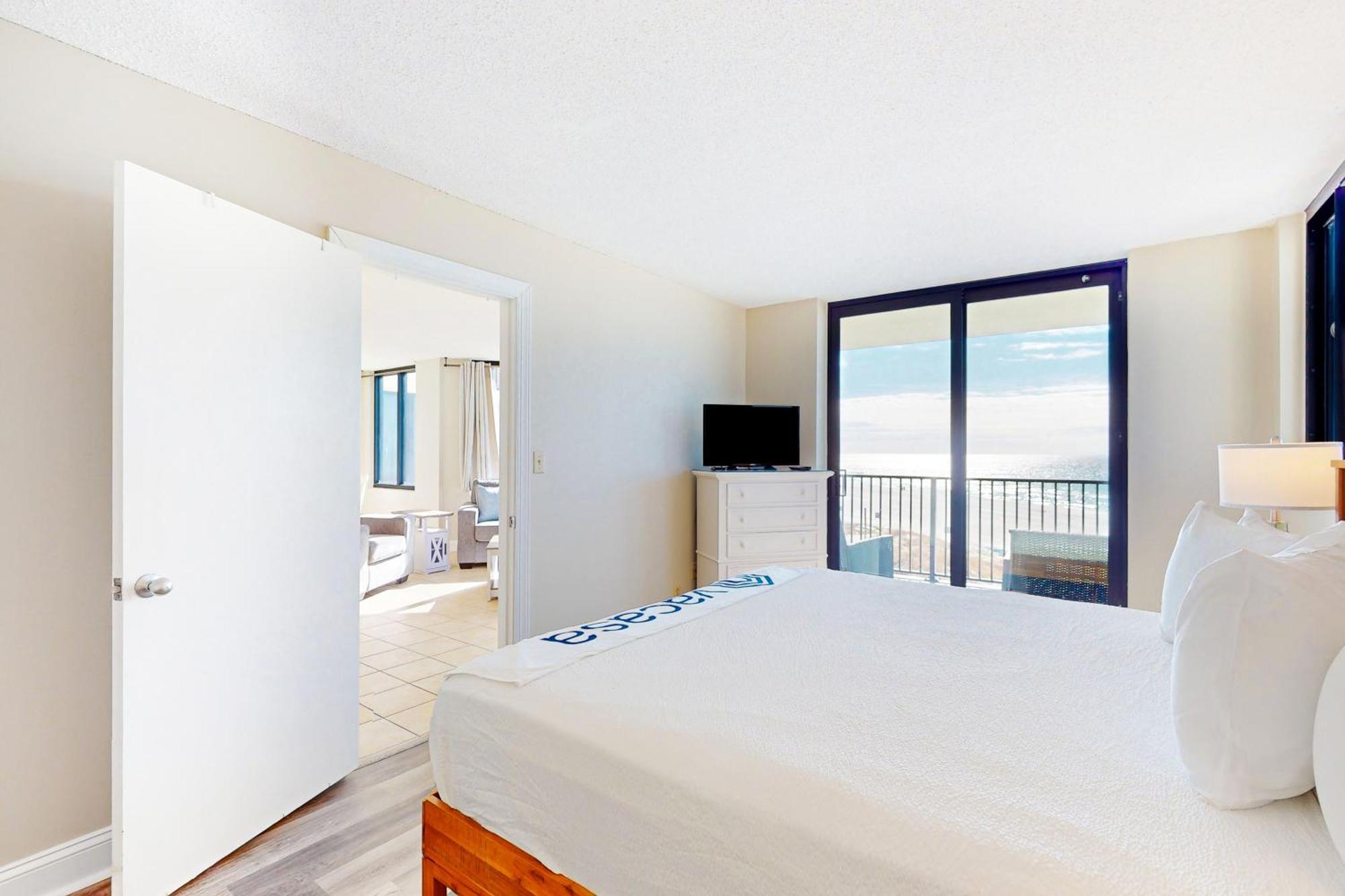 Apartment Sunbird #408e *