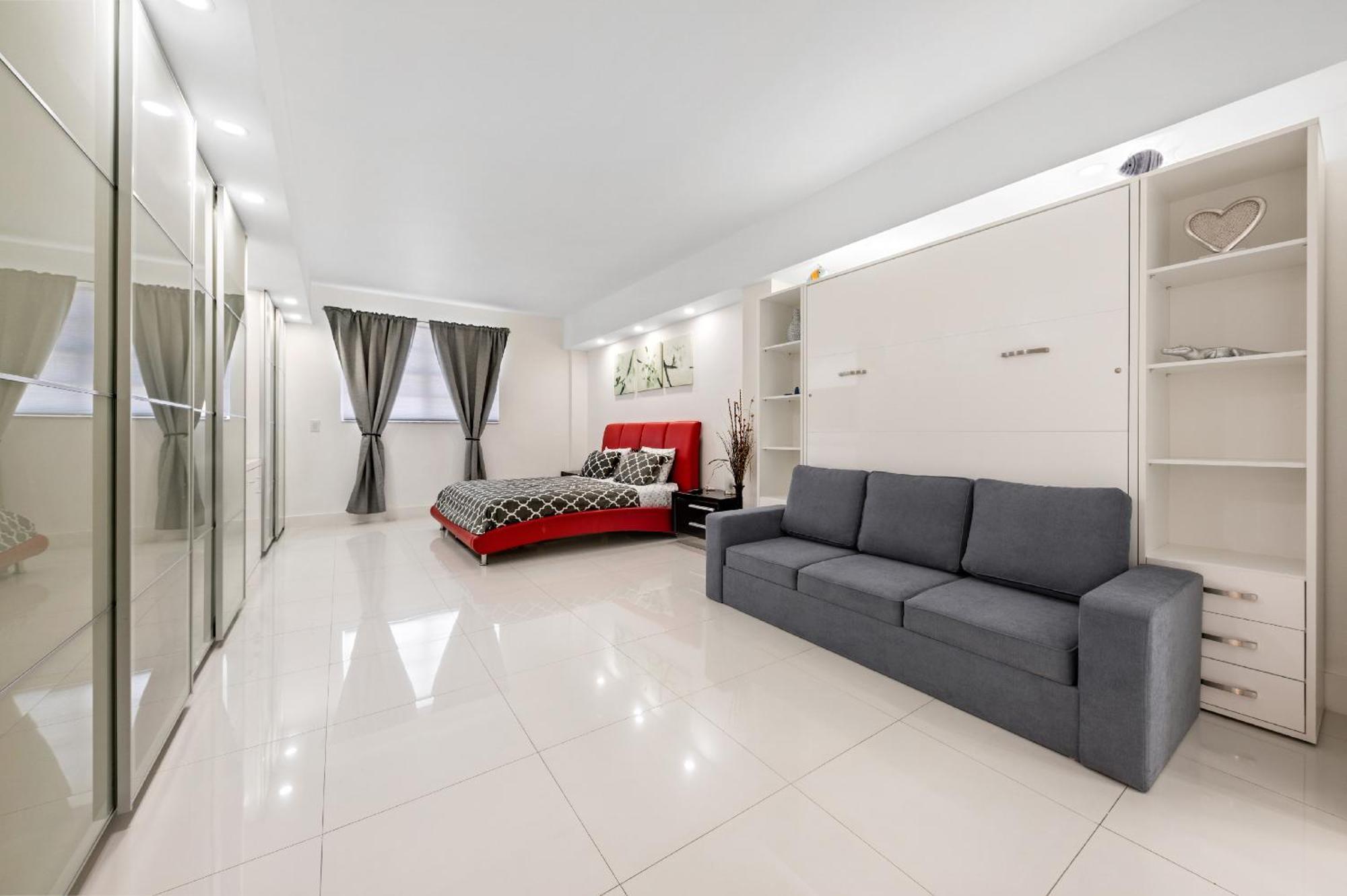 Oceanfront Luxury Penthouse On The 3 Bedroom Apartment Hollywood