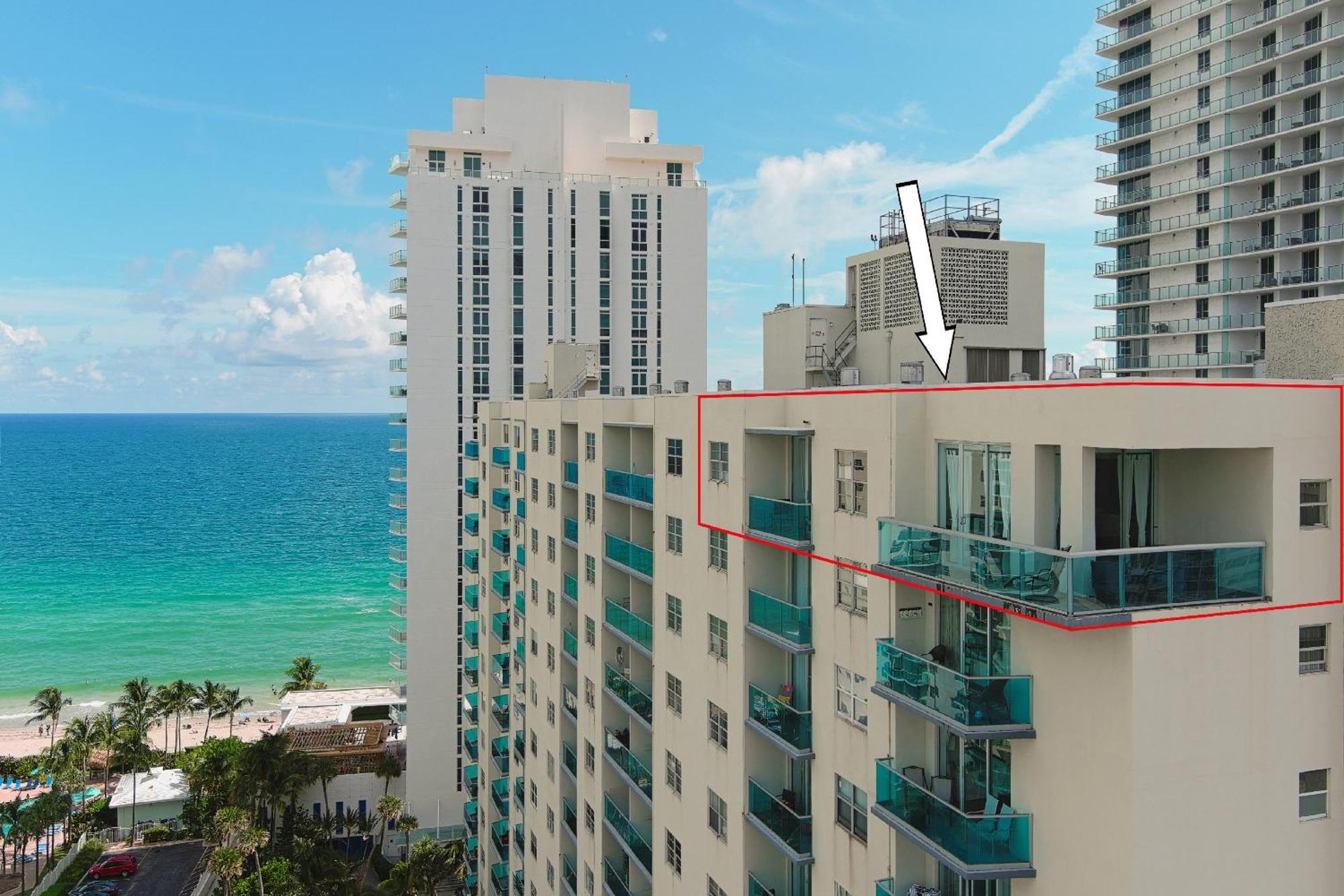 Apartment Oceanfront Luxury Penthouse On The 3 Bedroom *