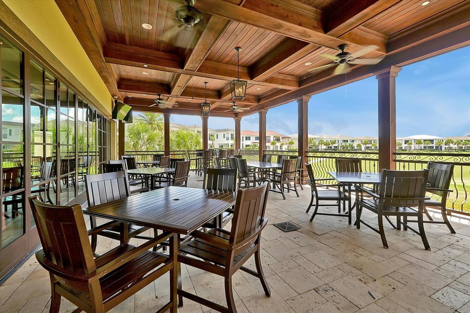 Cozy 3 Bedroom Townhouse Near W/ Patio * Kissimmee