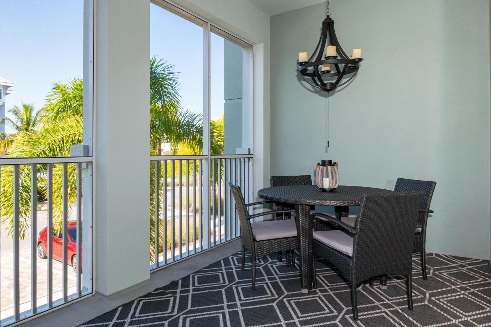 One Particular Harbour 379-101 * Bradenton