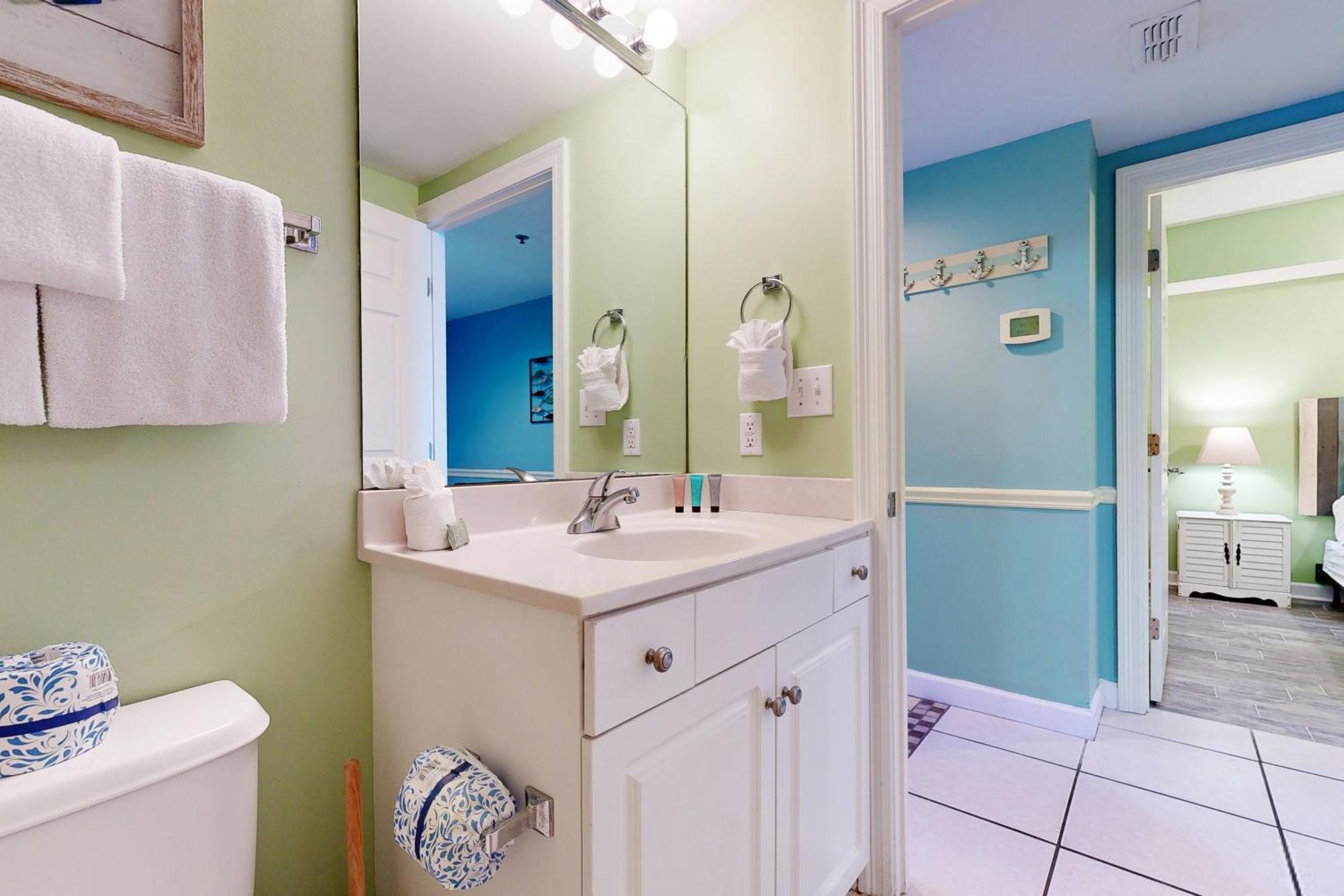 Sterling Shores 510 Apartment *