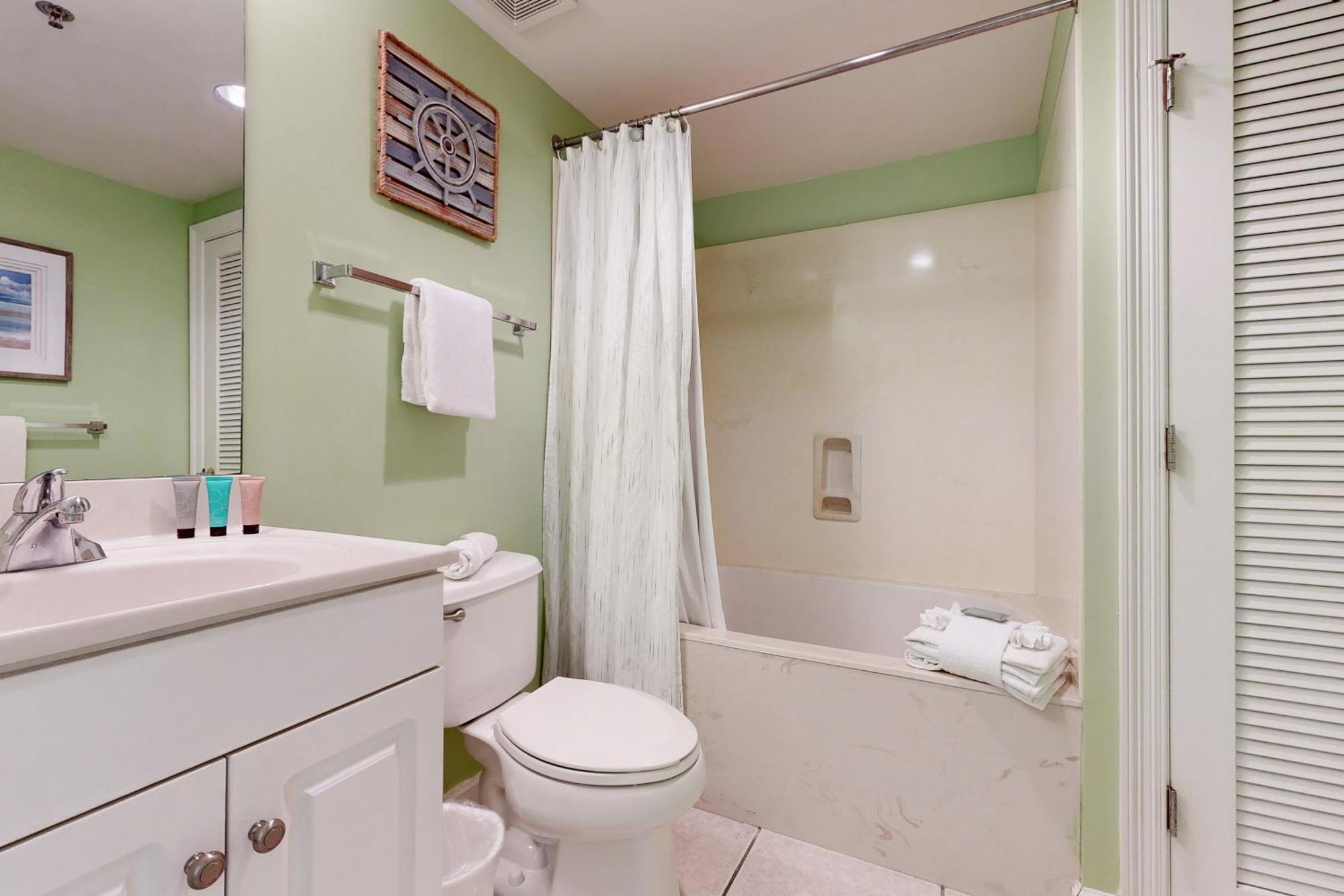 Sterling Shores 510 Apartment *