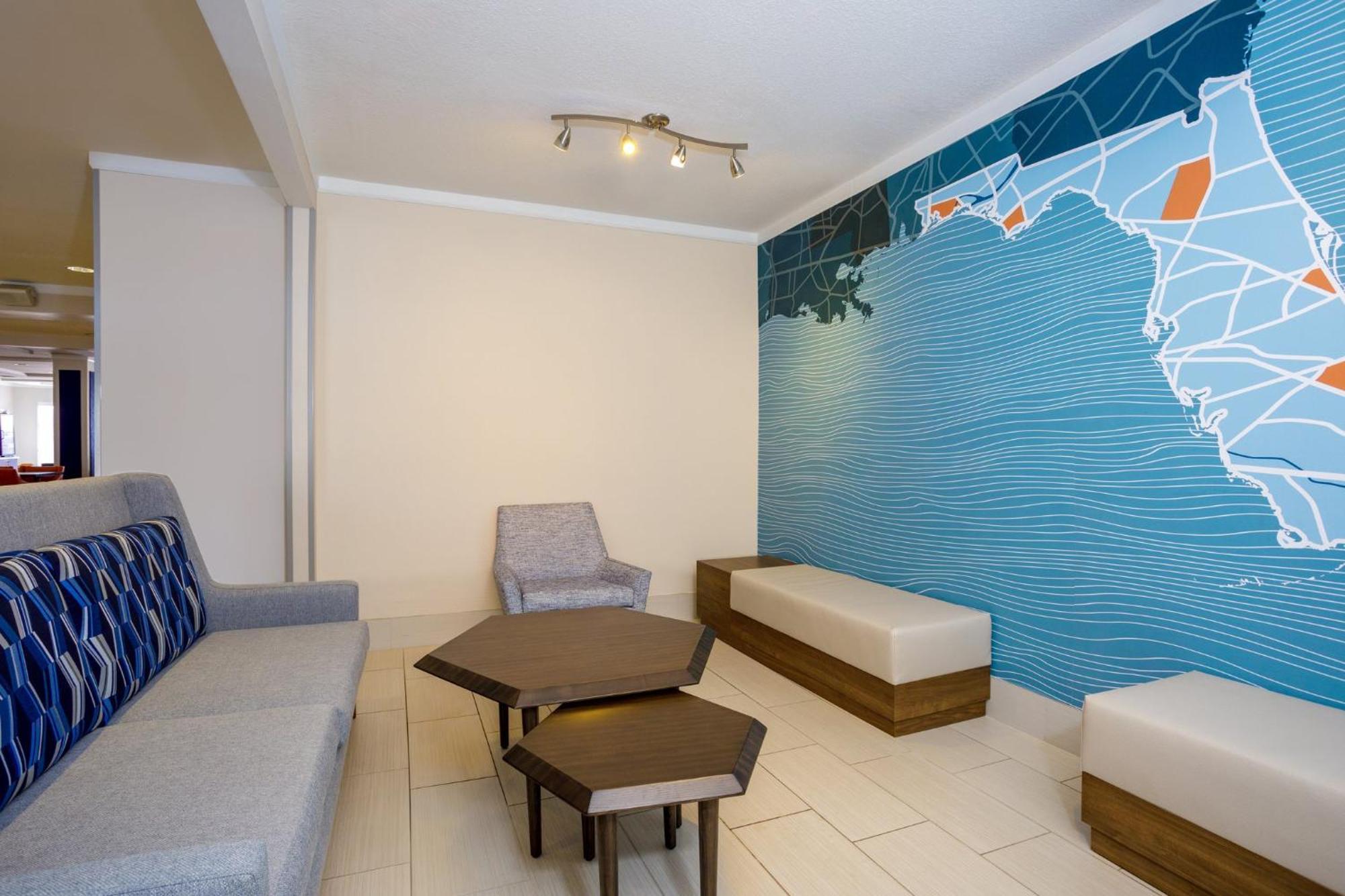 Hotel Express & South - I-295 By Ihg Jacksonville