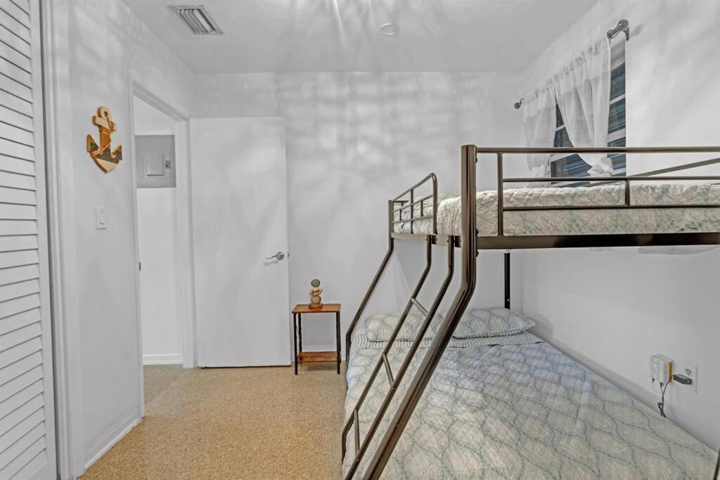 Holiday home 7-person Luxury Spa, Fenced Paradise, Vibes *