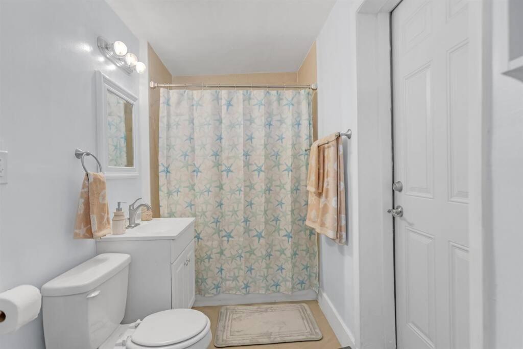 Holiday home 7-person Luxury Spa, Fenced Paradise, Vibes Pembroke Pines