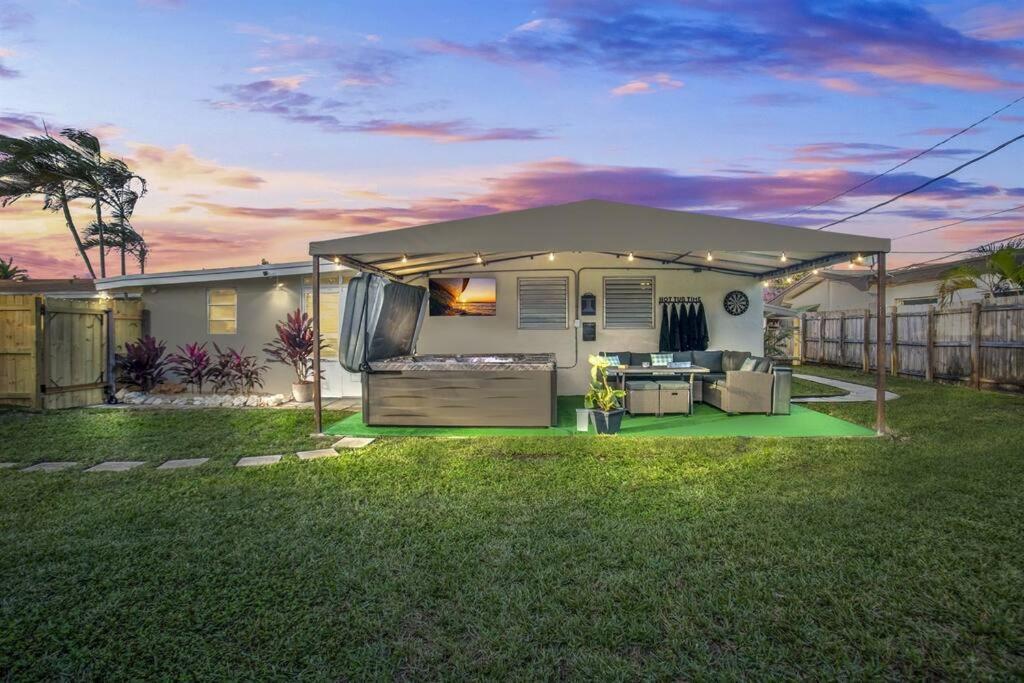7-person Luxury Spa, Fenced Paradise, Vibes Pembroke Pines