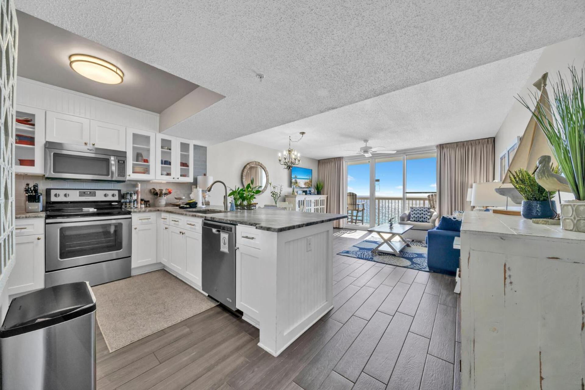 Pelican Unit 1109 Destin