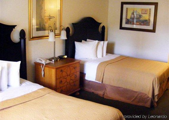 Hotel Quality & Eastgate Kissimmee