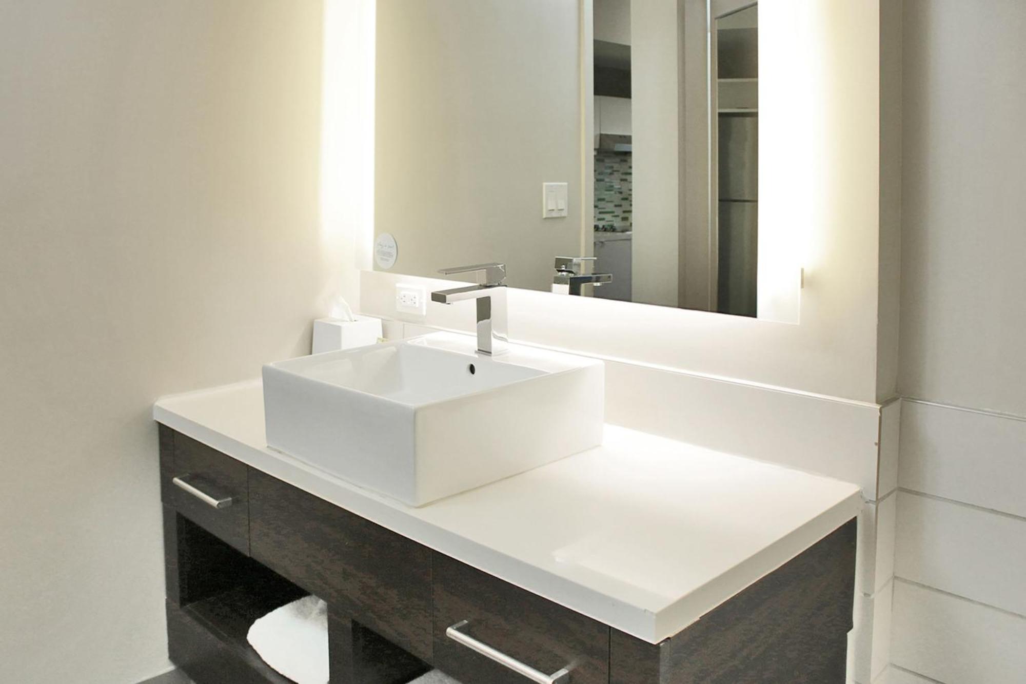 Element Miami Doral Sweetwater