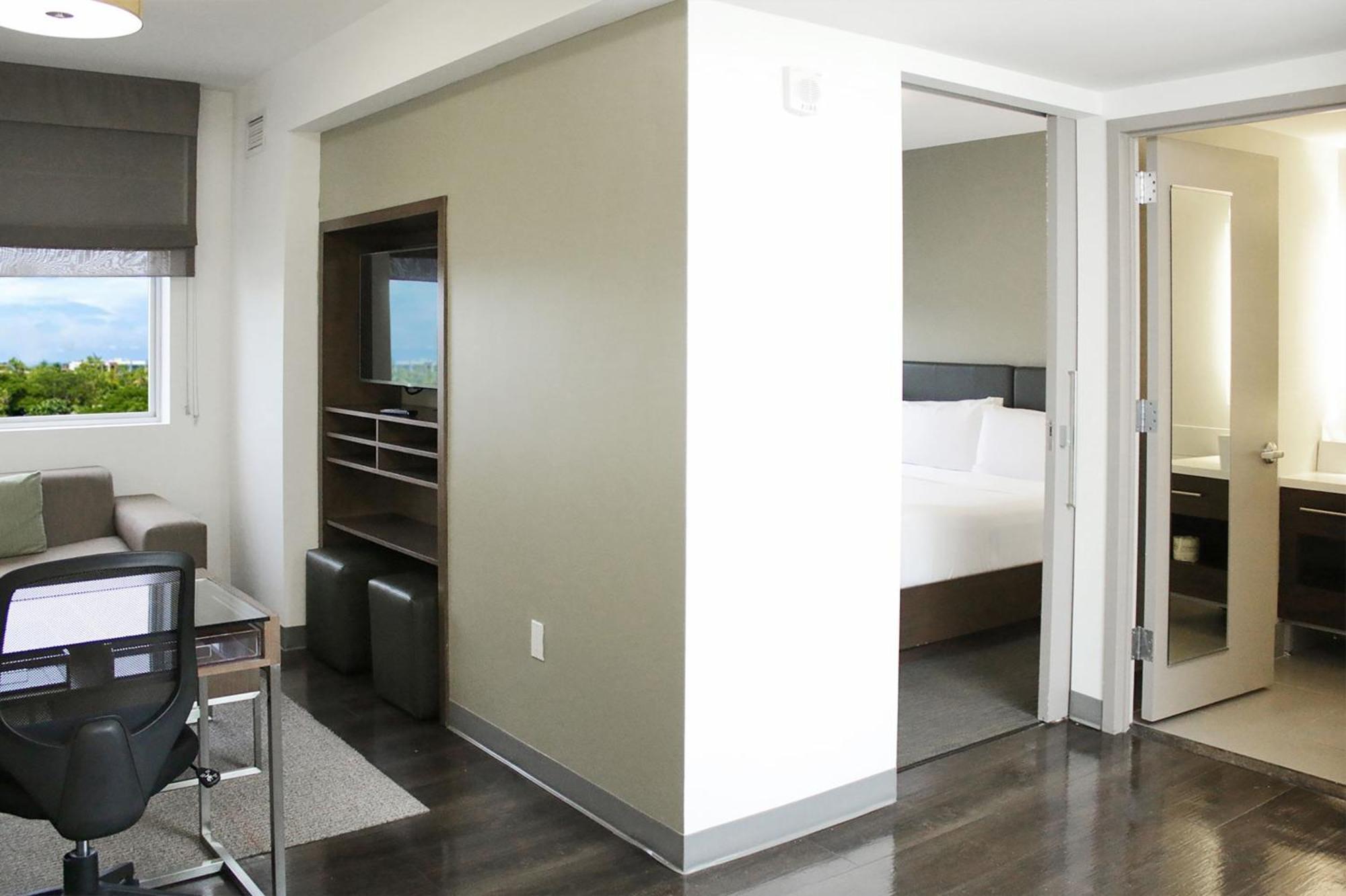 Element Miami Doral 3* Sweetwater