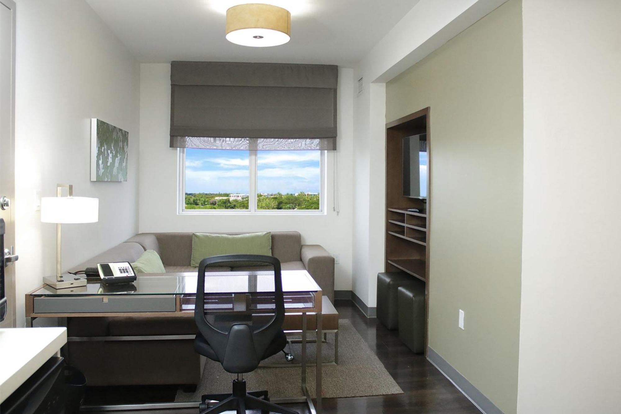 Hotel Element Miami Doral