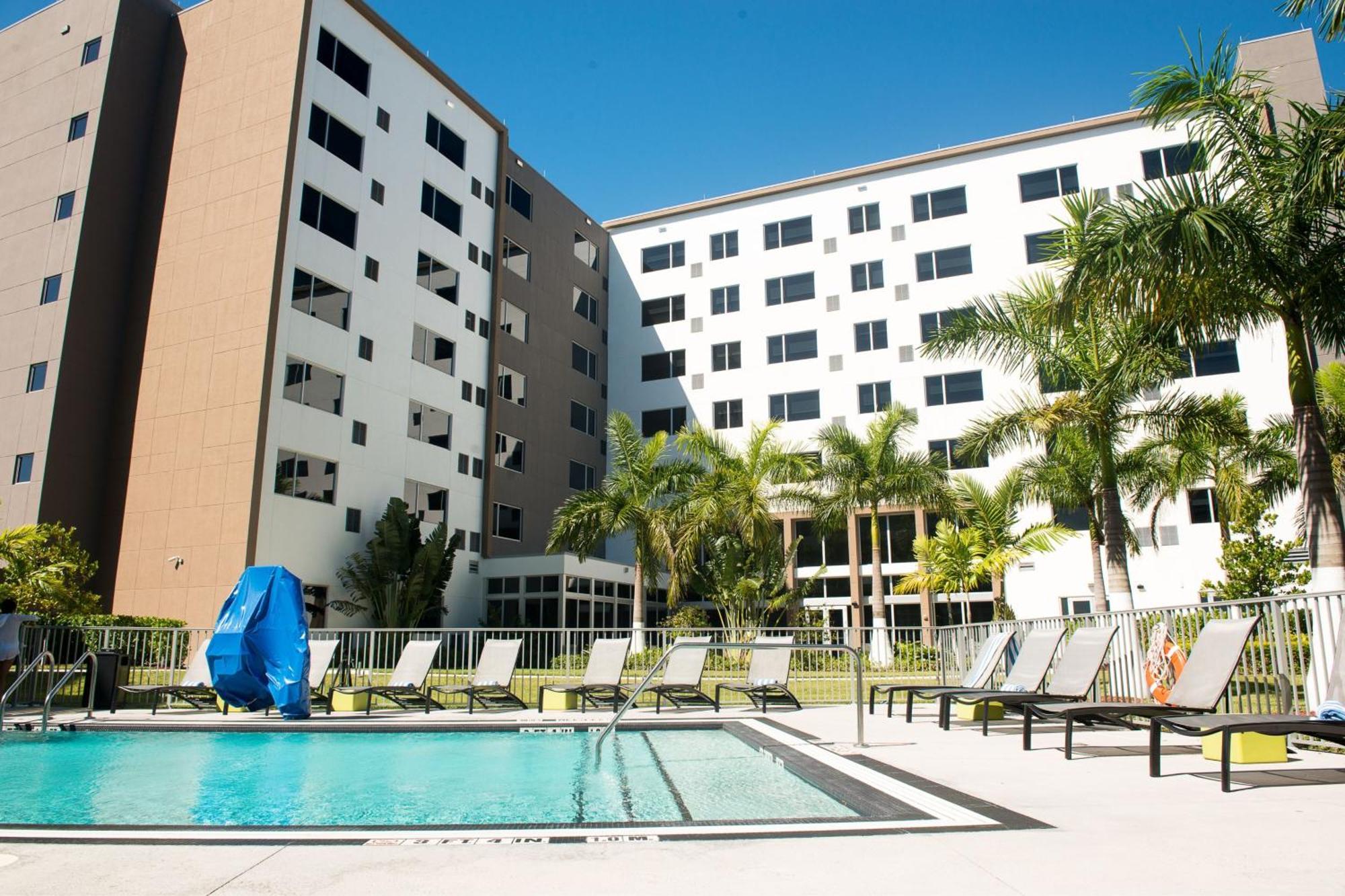 Element Miami Doral Sweetwater