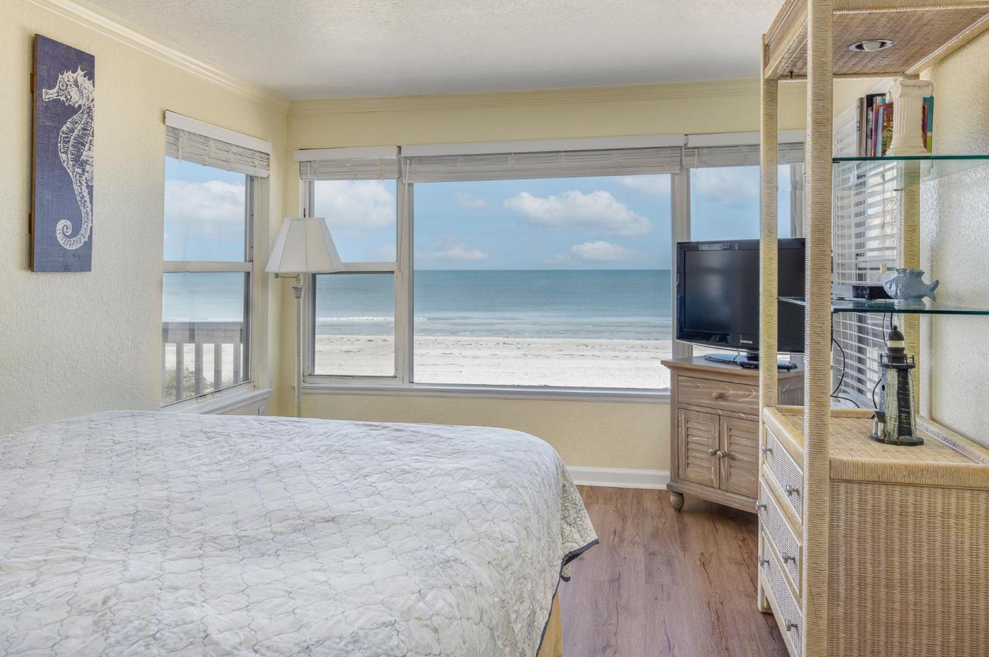 Sand Glo Villas * Indian Rocks Beach