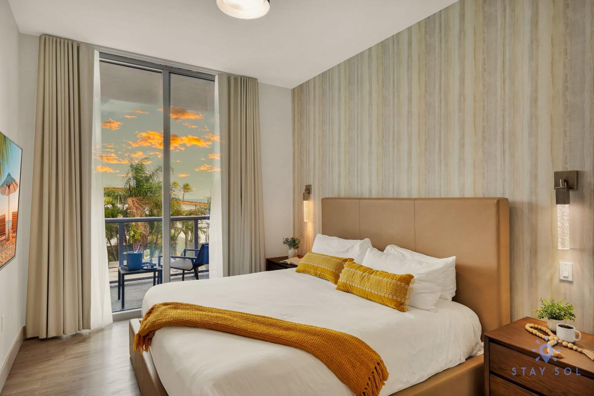 Costa 4* Hollywood