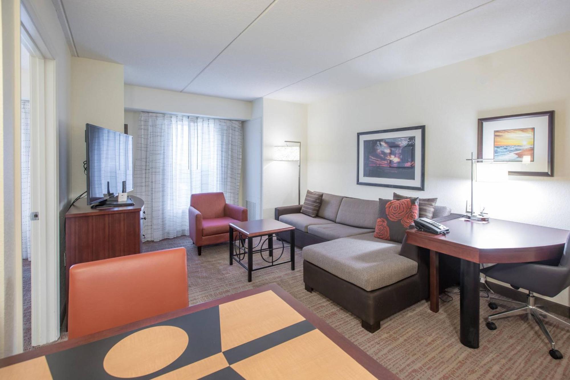 Hotel By Marriott Amelia Island 3*