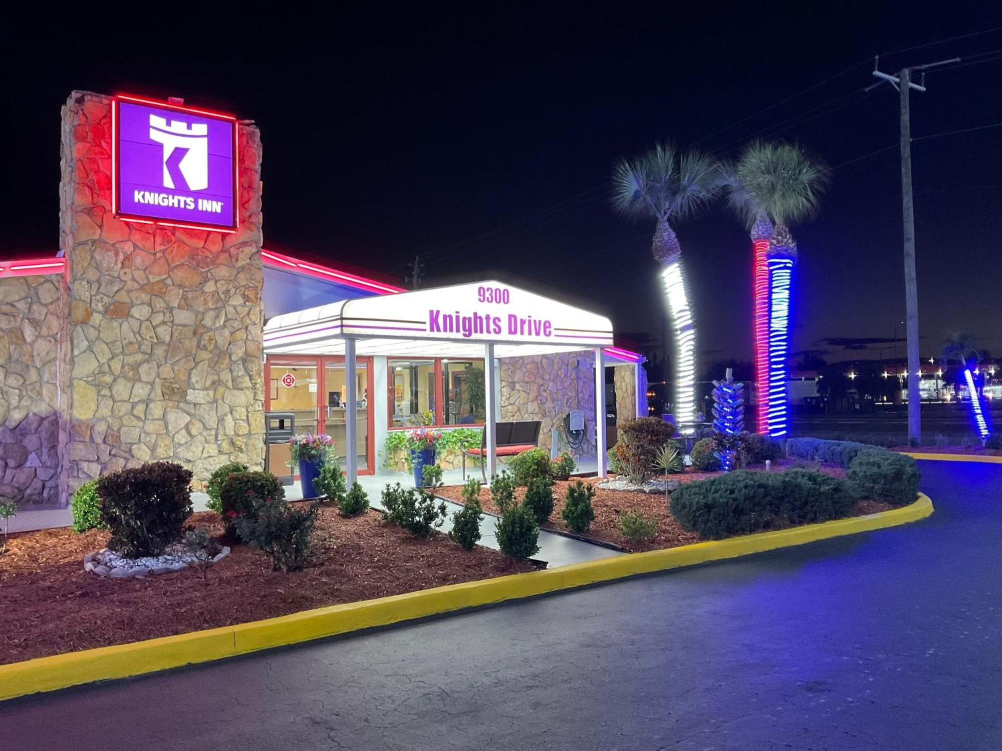 Knights Hotel
