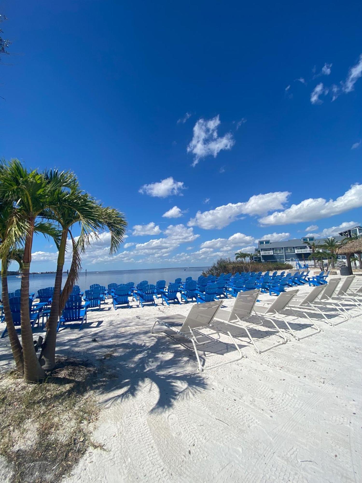 The At Fishermen's Village - 2 Bedroom Hotel Punta Gorda