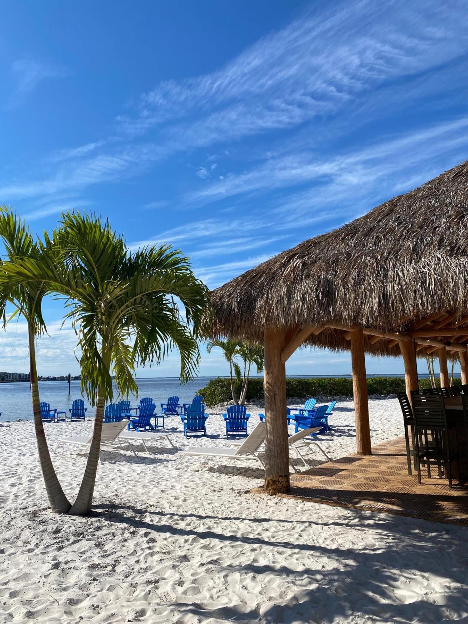 The At Fishermen's Village - 2 Bedroom Hotel Punta Gorda