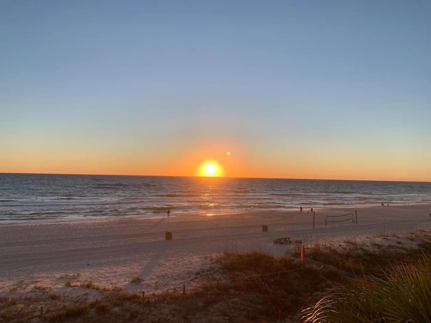 Sandy Bottoms Beachfront On The