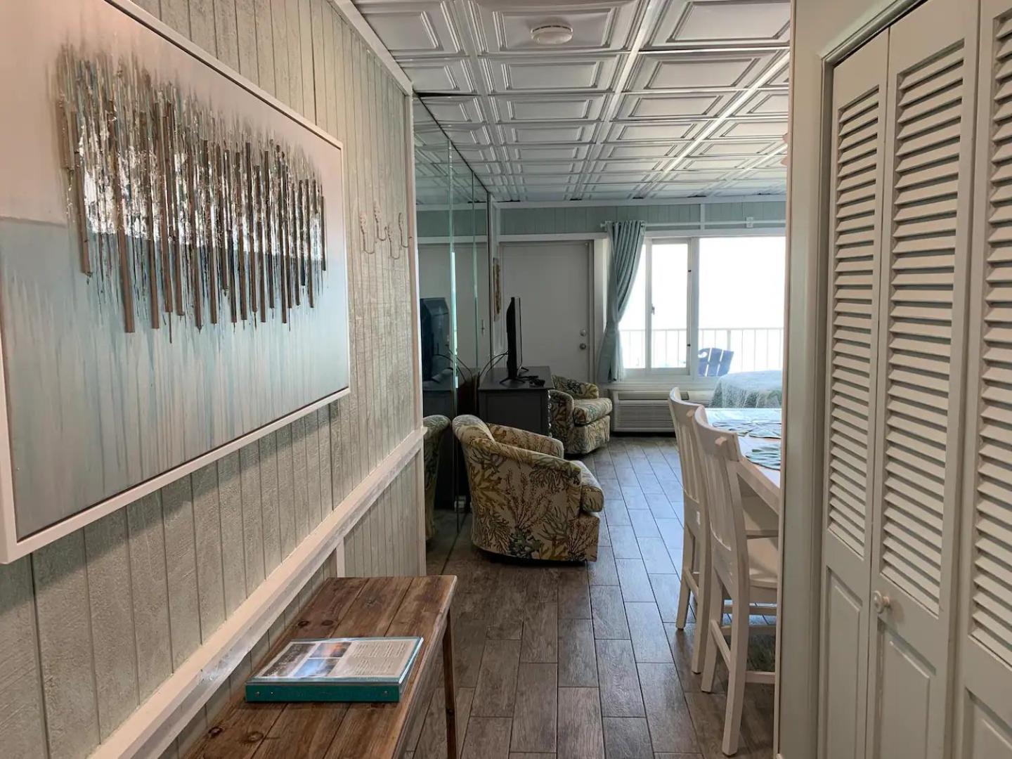 Sandy Bottoms Beachfront On The