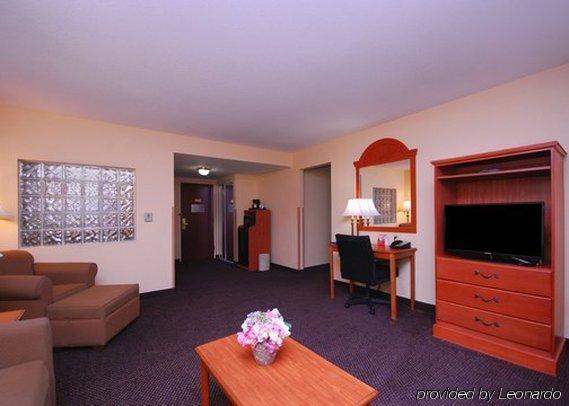 Comfort & I-95 Hotel 3*