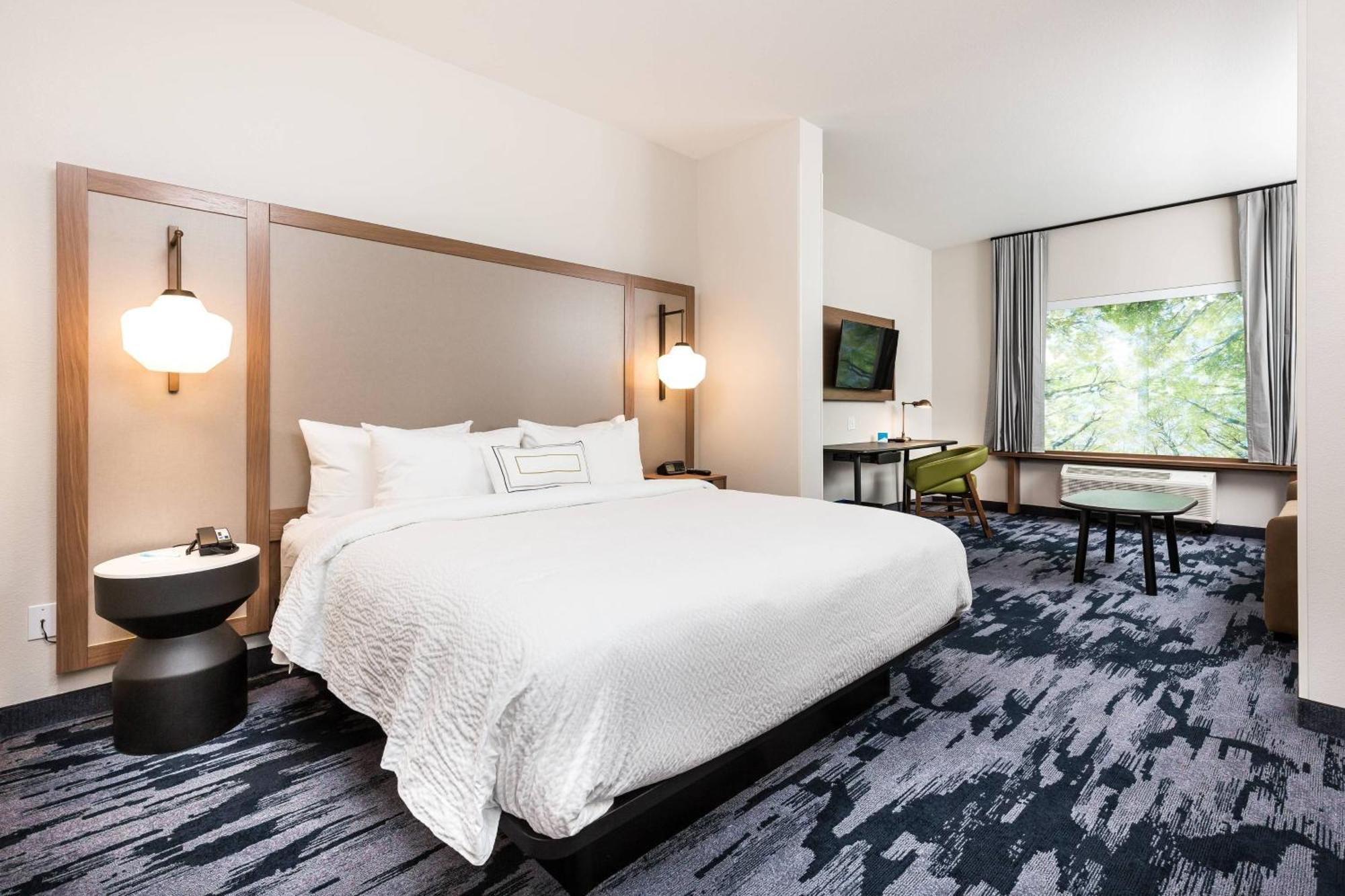 Fairfield & By Marriott Hotel