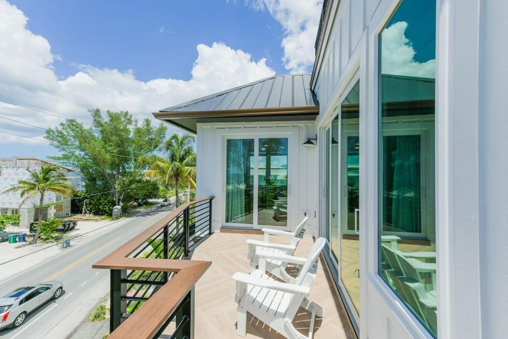 Mariners Crossing - Stunning Luxury W Gulf Views From Every Rooftop Deck Poolspa Bradenton Beach